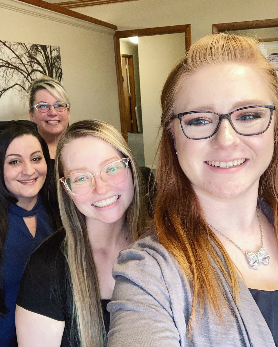 Willard_Ins's tweet photo. Happy National Share A Smile Day😁 Go on out and share your beautiful smiles with the world✨
#WillardInsurance #shareasmile #smile #beautiful #insuranceagents #family #friends https://t.co/6jUAXSp5iV