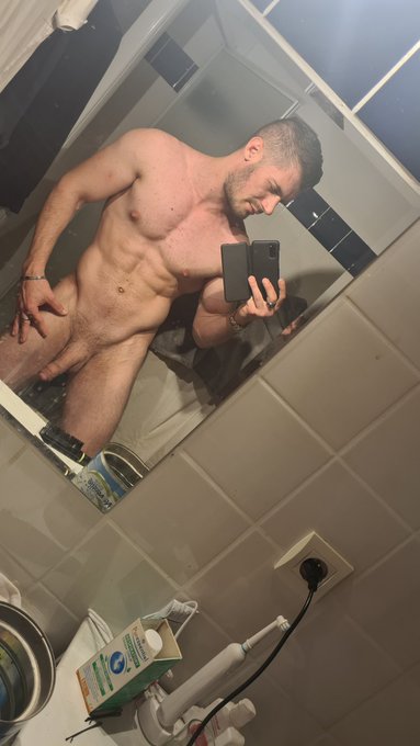 Juste avant de partir a la salle de sport https://t.co/wV5q3p8qVq