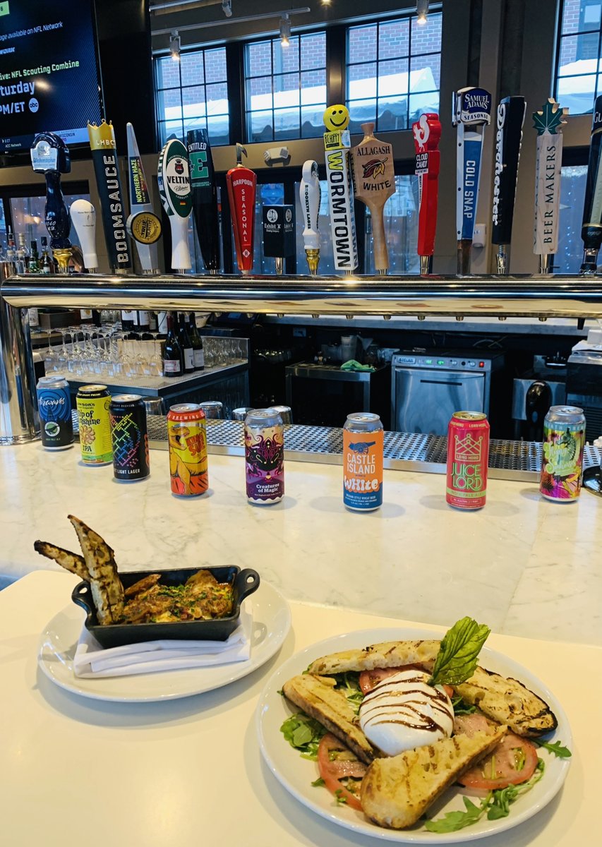 NovaraMilton's tweet photo. Craft or Draft? With 22 taps and even more cans, we have the best beer selection around! Pair your fav with this week's specials:
Baked Sausage:chorizo, caramelized onions, peppers,  marinara, queso fresco
Burrata Salad: tomatoes, crostini, olive oil, arugula, balsamic glaze https://t.co/jNwy2nUxOp