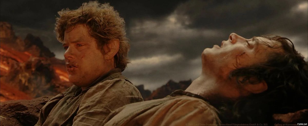 фродо и сэм в мордоре. властелин колец кадры из фильма горы. мордор мем. фродо роковая гора. чат из мордора с любовью.