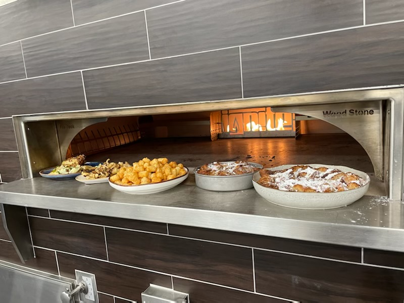 IgniteFoodserv's tweet photo. Join us in March for great events in #Phoenix, #Denver and #Seattle!  Enjoy #culinary creations from our Ignite Culinary Team, discover new #foodservice solutions and have fun!

For our March event dates, Click Here: https://t.co/DCezLjlrED

#igniteevents #ignitechefs https://t.co/3qHuKonA7r
