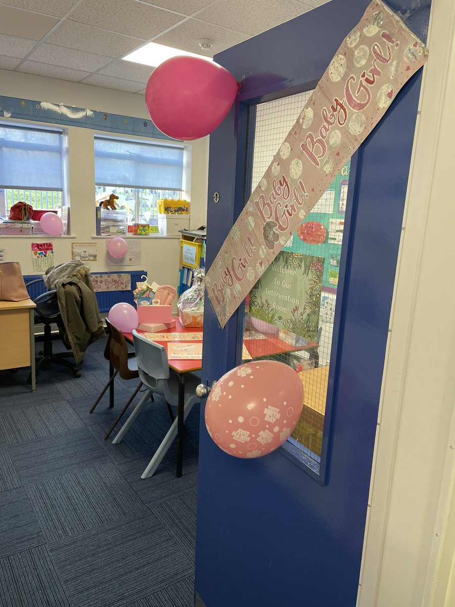 talkwithease's tweet photo. @bensonschool Thank you for the very kind send off I received today for my maternity leave. I am going to miss all of the staff and children so much! 👶🏼 🍼 🥰 https://t.co/CsqzDahdkc