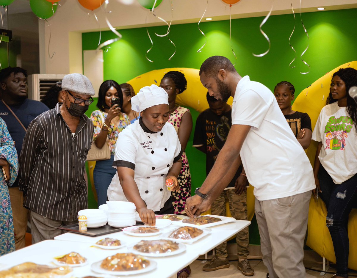 dough_man_foods's tweet photo. “From the entrance to the food and to the taste - even the smell is an experience more than just doughnuts” - Francis, Our CEO.

Swipe-check the vibes at our Xcafé (@doughmanxcafe on Instagram) Launch.

#Doughmanfoods #Doughmanxcafe https://t.co/0NXm6LYCUG
