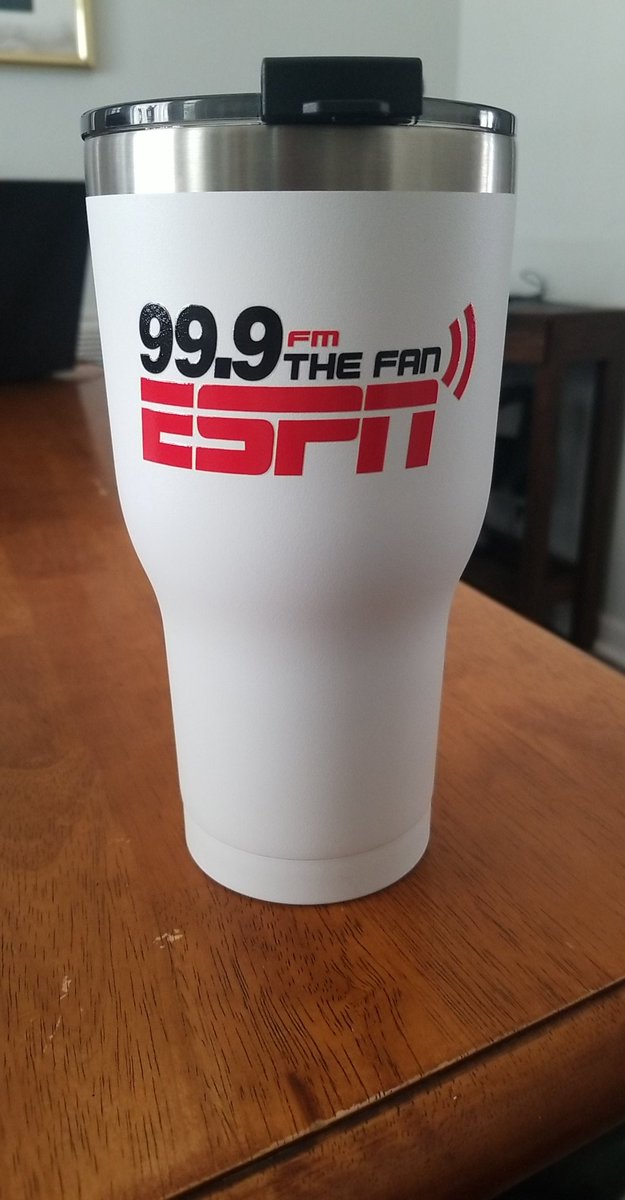 ThreadAutomatic's tweet photo. So beautiful! Thanks again, @999TheFan @joeovies @giglio_OG @theOGscoreboard @jrand44 #OGMixtape #ESPN #999TheFan #EveryDayImTumblin https://t.co/2M9FF5sSqW