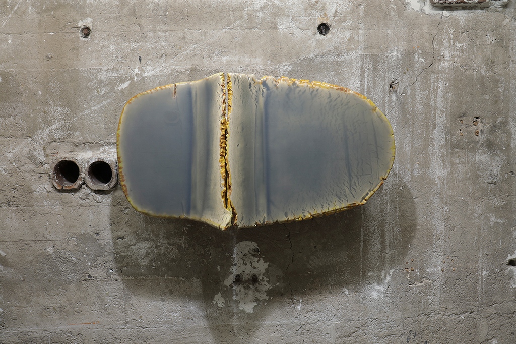 RegenProjects's tweet image. This Sat, March 5, join SculptureCenter at 2 pm for a conversation between Rachel Harrison and Paulina Pobocha on the work of Liz Larner, currently being presented through March 28. 

Learn more: bit.ly/3BUQlCz

Image: xiii (caesura), 2014–15