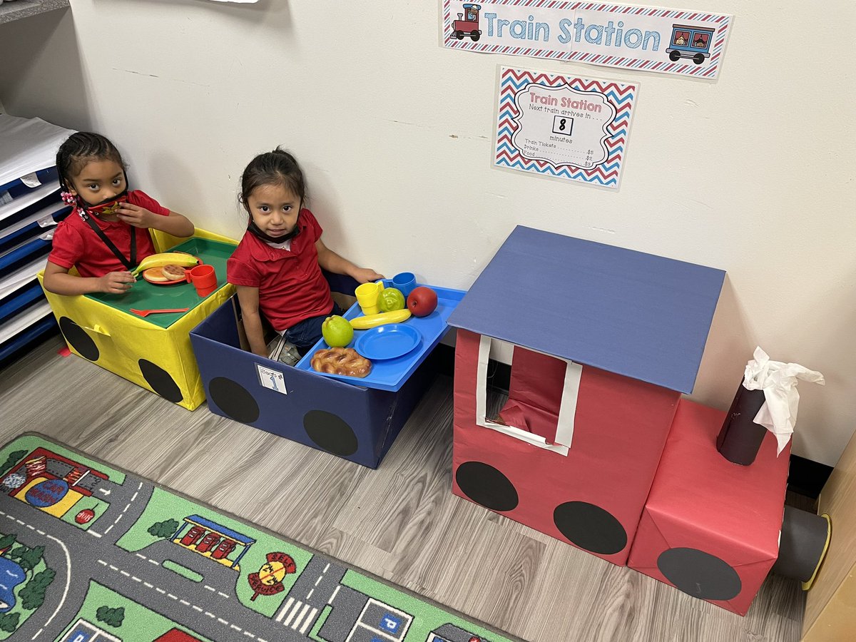 All aboard!!! Starting off our “On the Go” unit with a train station dramatic play center 🚂 #risdprek