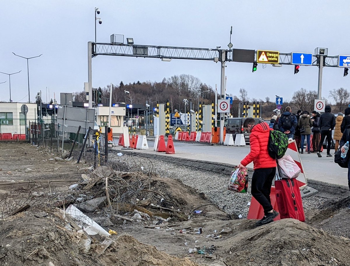 At Polish/Ukrainian border with <a href="/Concern/">Concern Worldwide</a>. Cold, very long wait for those trying to cross. Working across the region to assess and then meet needs.