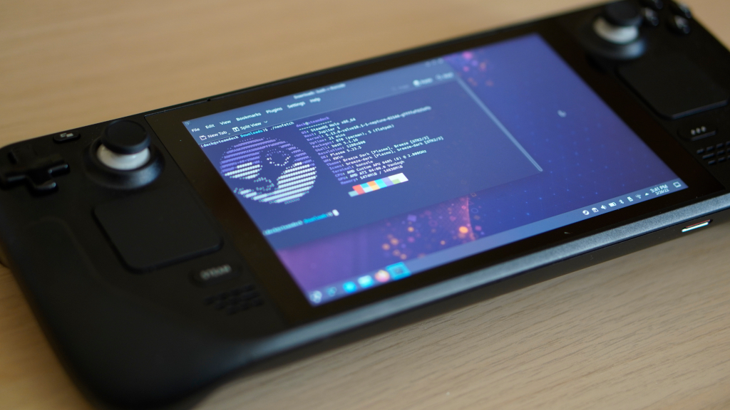 Collabora's tweet photo. A big congrats to our friends at @valvesoftware on the release of the #SteamDeck! With it comes a new #SteamOS, complete with a brand new A/B design for seamless system updates, for which Collabora helped #Valve implement! Read more: https://t.co/qiwYiXo4V5 @OnDeck #Linux #gaming https://t.co/TRoXmJJ8vB