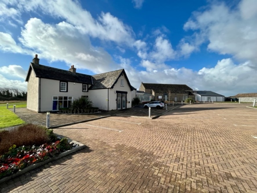 Auction House NW tweet media