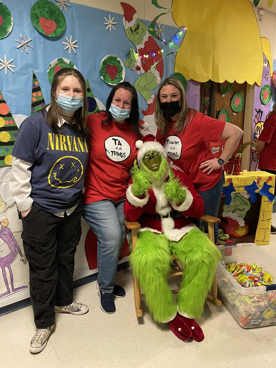 CarrieMcdowall's tweet photo. Seussville @ Oxy ! @lswainpreschool @Director_Oxy https://t.co/EOkSrSugjb