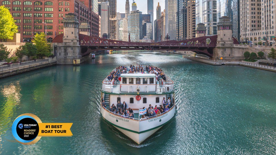 HAPPY DANCE!! 💃 🕺 The #Chicago #Architecture Foundation Center #RiverCruise aboard @CFLCruises is BACK!! 🛥 🎟 Tickets are on sale today, cruises start April 1st! bit.ly/3itObSt 🎟 #ChooseChicago #EnjoyIllinois #bestboattour #bestrivercruise