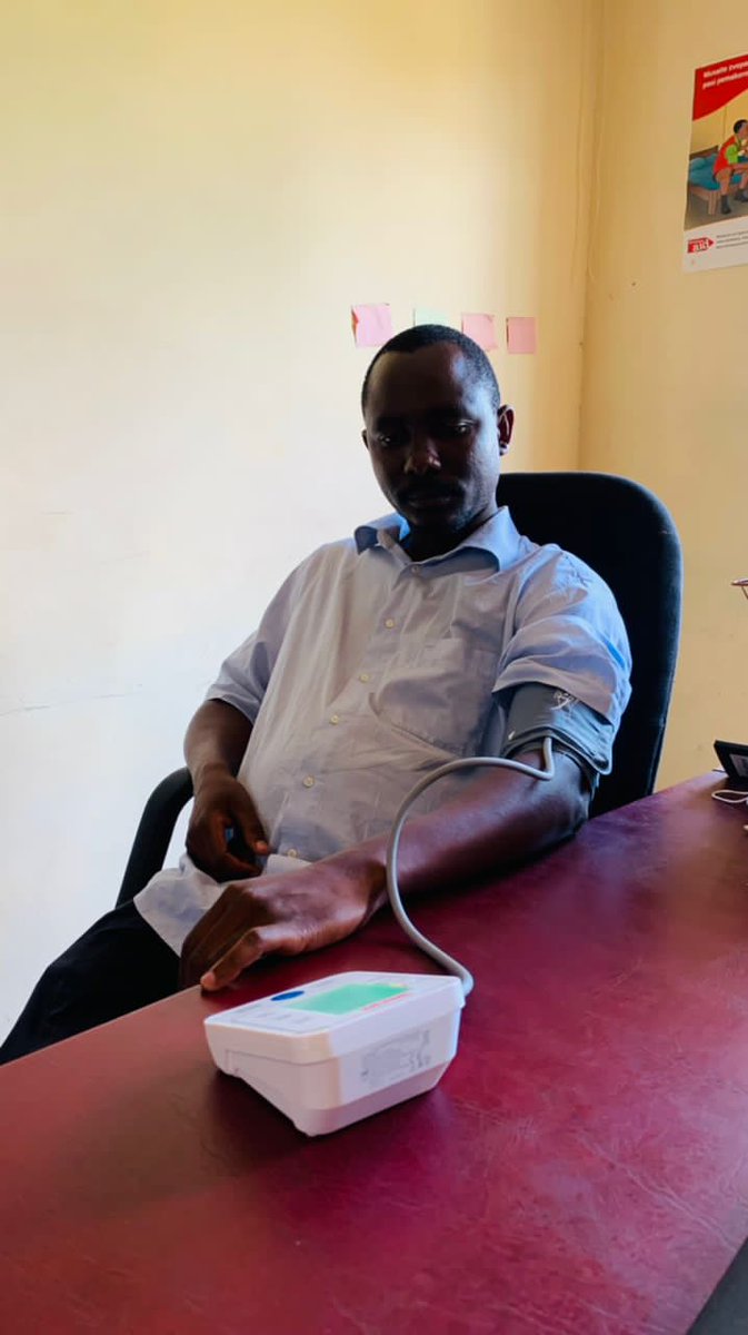 PadareMen's tweet photo. Tuesday’s Padare team health check: Blood pressure checking.  Men’s health is important,men should increase health checks
#padareforthegood
#padarecares
@CAID_Zimbabwe @OxfaminZim @Oxfam @UNFPA_ESARO @UNFPA_Zimbabwe @WPP_Africa @chindewerejm @VingiPaul @RodneyMutombo @wavengesai https://t.co/wxw4VJtmQn