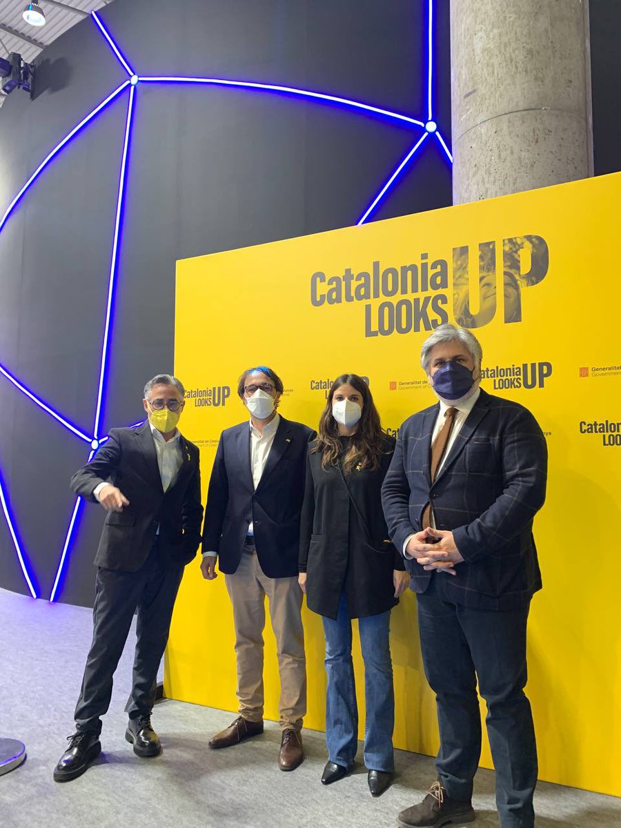 albertbatet's tweet image. El #MWC2021 consolida Catalunya com a país referent en innovació digital i permet, al llarg de l'any, potenciar i captar talent en sectors emergents.
Avui hem conversat amb emprenedors i hem conegut projectes pioners que generaran un gran impacte per a la nostra economia.