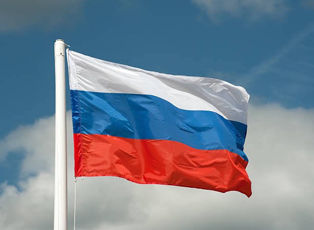 ShawkatMahmud7's tweet photo. Which country are u supporting.

Like for #Ukriane   RT for #Russia https://t.co/xzxUW2jm5s