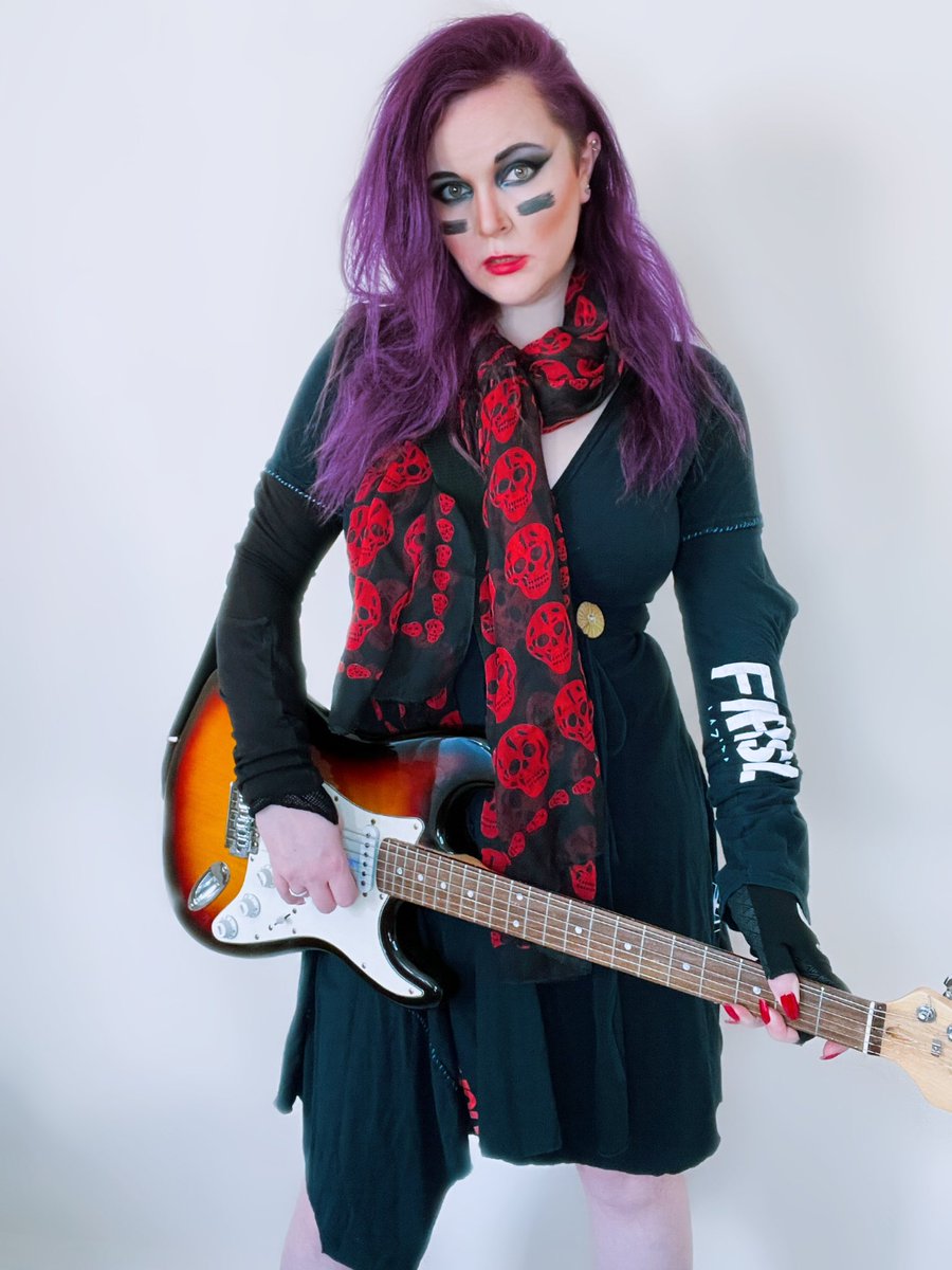ailsarocks's tweet photo. Custom couture @RoosterTeeth dress made by my ridiculously talented designer pal @highland_fairy.
Made in the Highlands of Scotland using 100% upcycled RoosterTeeth shirts. ๐ธ
#roosterteeth #rtootd #roosterteethootd #rtcommunity #rtisfashionable #highlandfairy #upcycledfashion https://t.co/9sQpa9TVgW