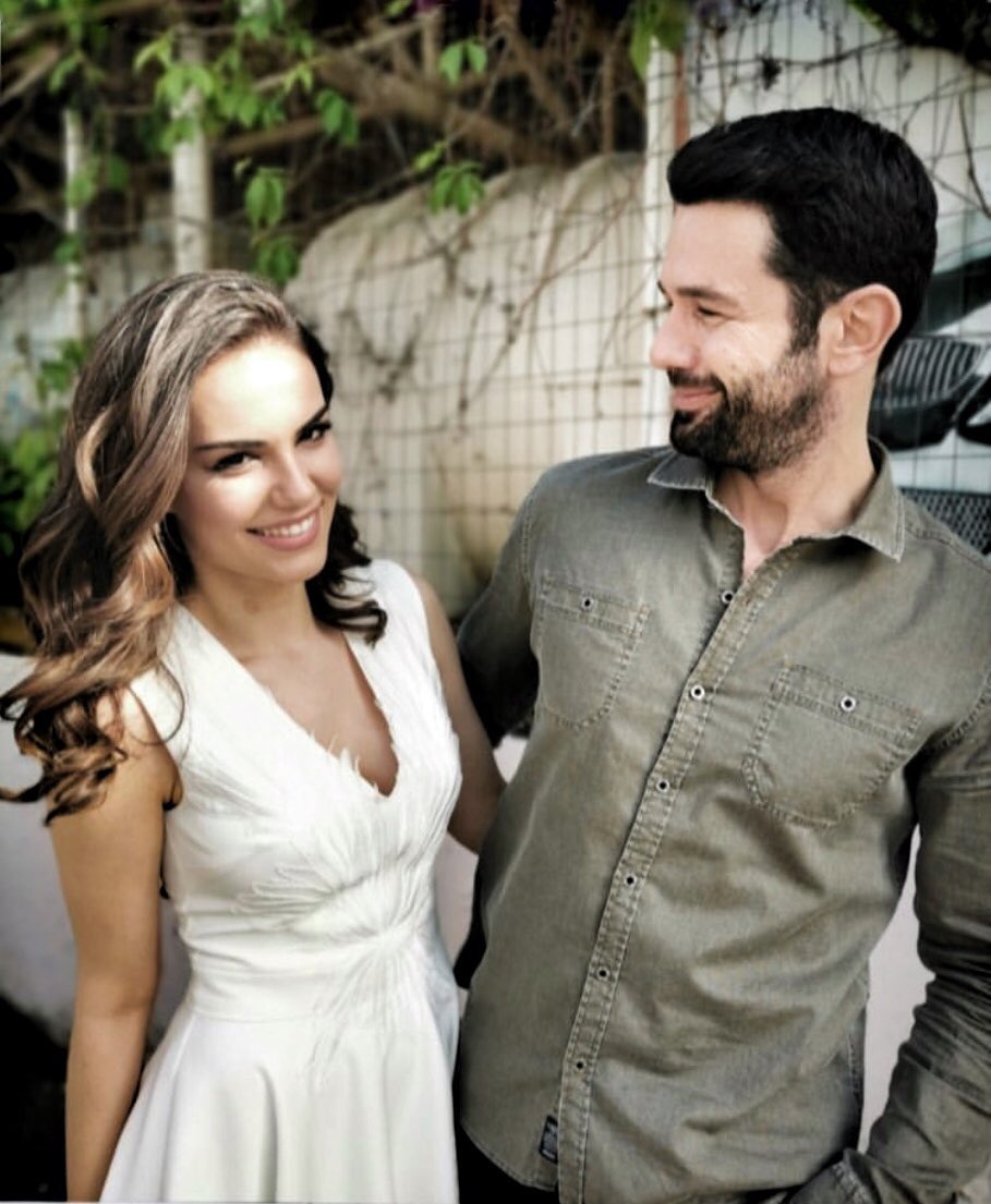 keremcem_haber's tweet photo. Harika partnerliği hatırlayalım #keremcem #özgükaya #kimsebilmez #alsev https://t.co/XiXDr1T5Wo