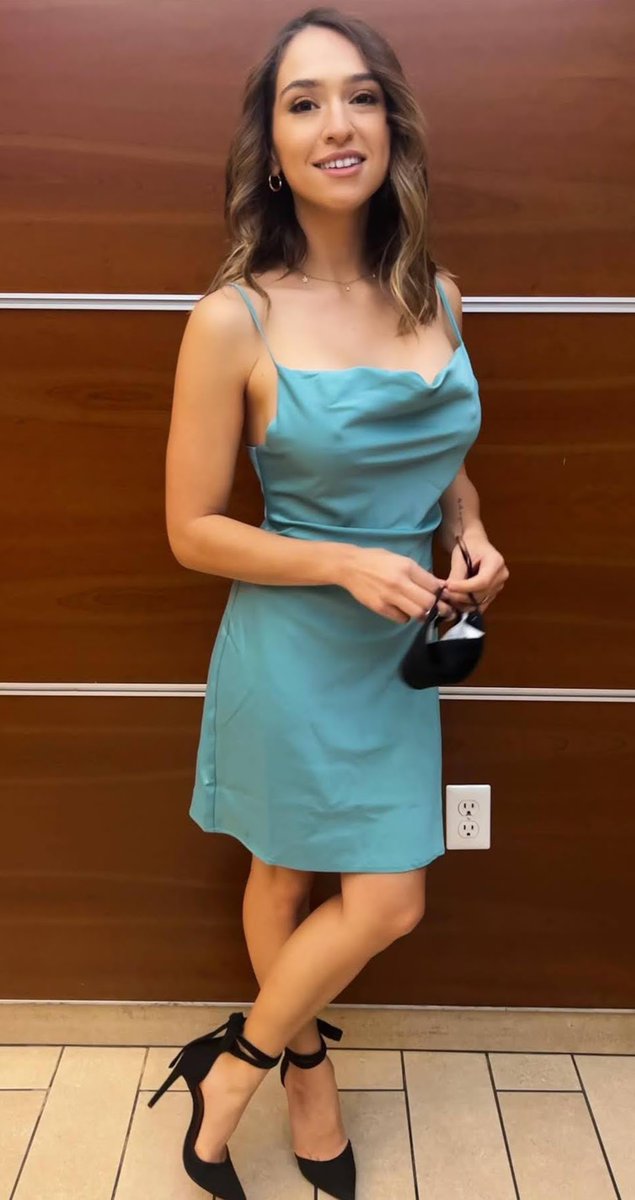 MedinaPromos's tweet photo. Don't forget to wish @saraluvv_on_of a Very Happy Birthday 🎈🎈🎁🎁🎂🎂

And you can give her a gift by subbing to her OnlyFans

🌹❤️ OF: https://t.co/rPNgB9bMeV https://t.co/DCByladF1v