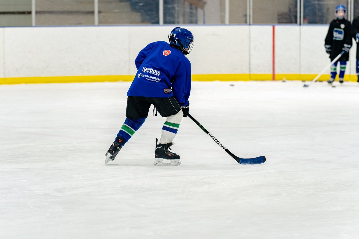 NorthVanMHA's tweet photo. Your biggest competition is yourself ๐ฅ
#hockey #hockeycamp #vancouverhockey #hockeyskill #hockeytraining #welovehockey #northvanMHA #nvmha #hockeylife #hockeyplayer #canada #northvan #northvanhockey #vancouvergame #practice #canadianhockey https://t.co/Y0IL5bipRl