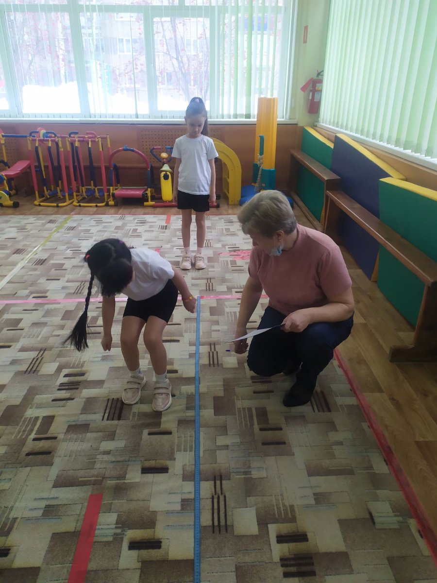 1 марта дети  старших и подготовительных групп детского сада Сказка приняли участие в I этапе Акции «Единый день ГТО», выполнив 3 норматива комплекса ГТО.