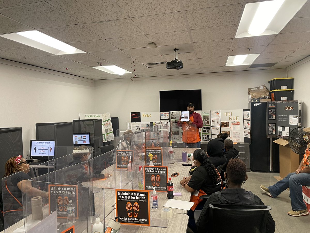 HDI in the HOUSE! Thank you for the PK Shon! #SAW0627 #SpecialtyTuesday  <a href="/SmithAki/">Aki Smith</a> @0627ASDS <a href="/_Emerald_G/">Esme</a>