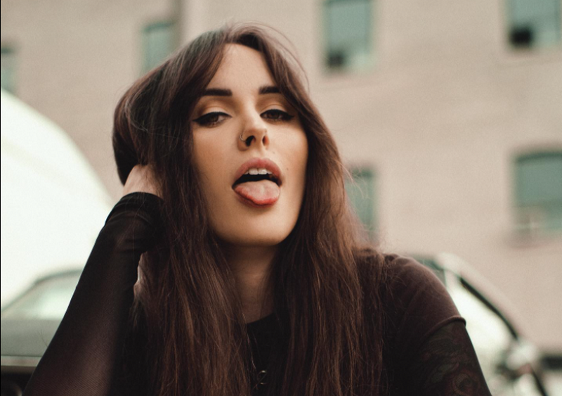 .<a href="/chiarayoung/">Chiara Young</a> talks exclusively with Editor <a href="/NotYerAvgChick/">Jamie Steinberg ♡</a> about recent single #StupidHappy, songwriting, dream collab and more at starrymag.com/chiara-young-s…! #newmusic #popmusic