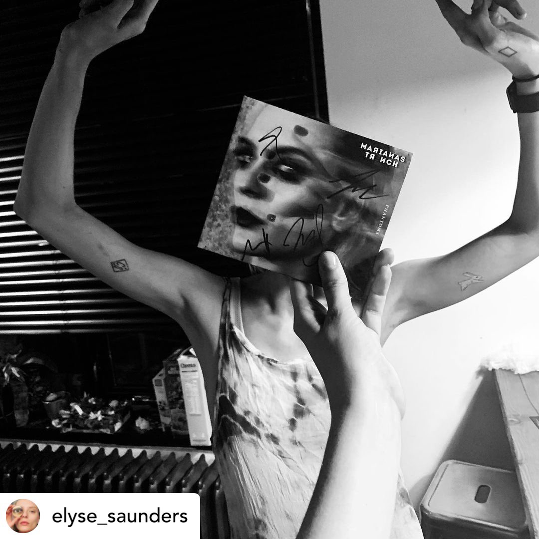 mtrenchCA's tweet photo. Who's on the Phantoms cover? Elyse Saunders. #TrenchTrivia https://t.co/g0SATIoEmK