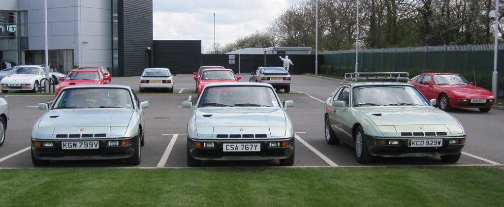 924OC's tweet photo. @PorscheSauce Still part of the club that one.  The two tone green ones seem to have survived disproportionately well.  We know of 12 of them on the road in the UK. https://t.co/yJanctqExm
