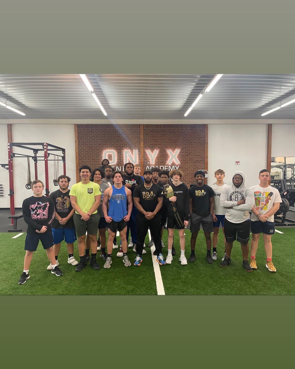 ArmedPHorce's tweet photo. YOU KNOW WHO WE ARE! 💪🏾

#BBAATHLETICS
#ONYXFITNESSACADEMY https://t.co/5vmM4dI1iK