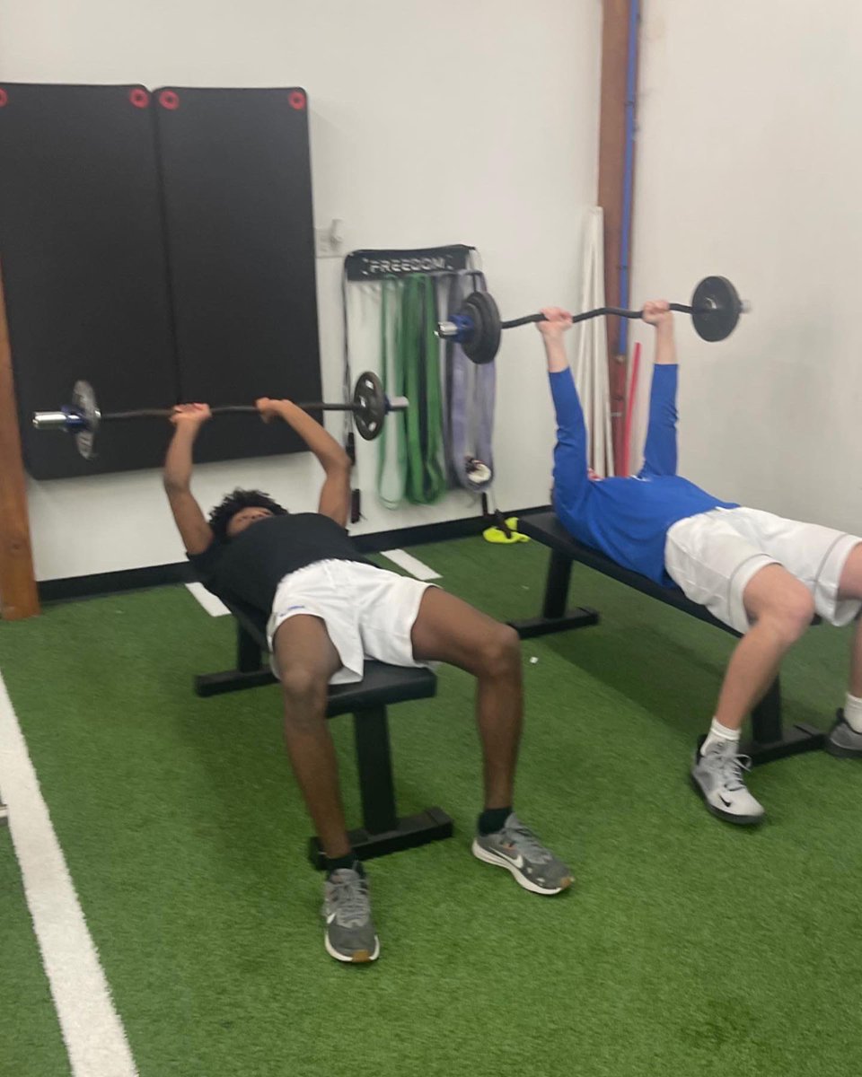 ArmedPHorce's tweet photo. YOU KNOW WHO WE ARE! 💪🏾

#BBAATHLETICS
#ONYXFITNESSACADEMY https://t.co/5vmM4dI1iK