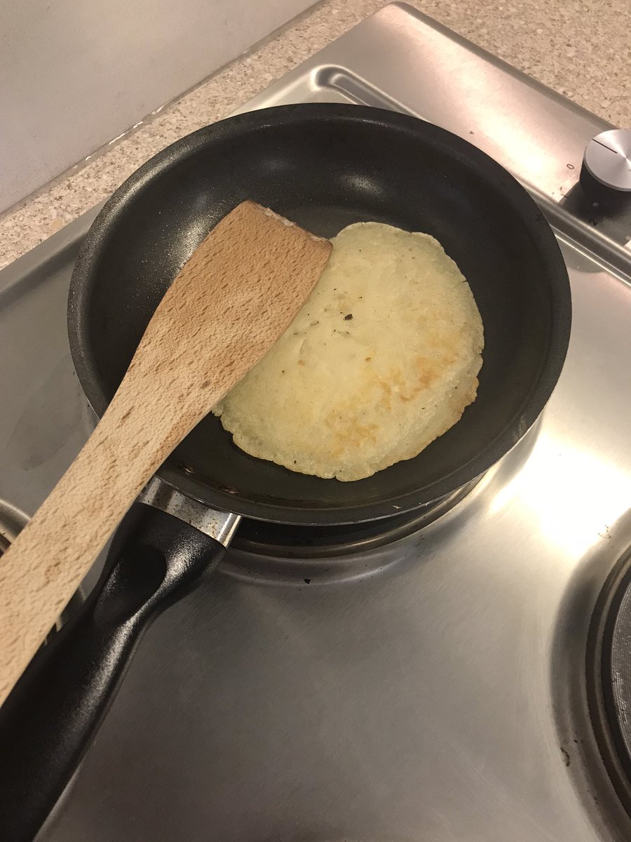 EYFS_Voyage's tweet photo. One experience but lots of learning opportunities. Vocabulary development, fine motor, maths, self regulation, health and self care, oral hygiene, changes of matter (science leads one to remember), I could go on.  #ExperiencesMatter #LiveItDoItRememberIt oh did I mention fun? https://t.co/5XRKYCR0jO