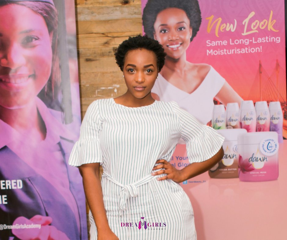 DreamGirlsAcad's tweet photo. “It's not selfish to love yourself, take care of yourself, and to make your happiness a priority. It's necessary.” – Mandy Hale 💜

#reminderoftheday #empoweredtorise #midweekreminder https://t.co/iZUuxKRzl5