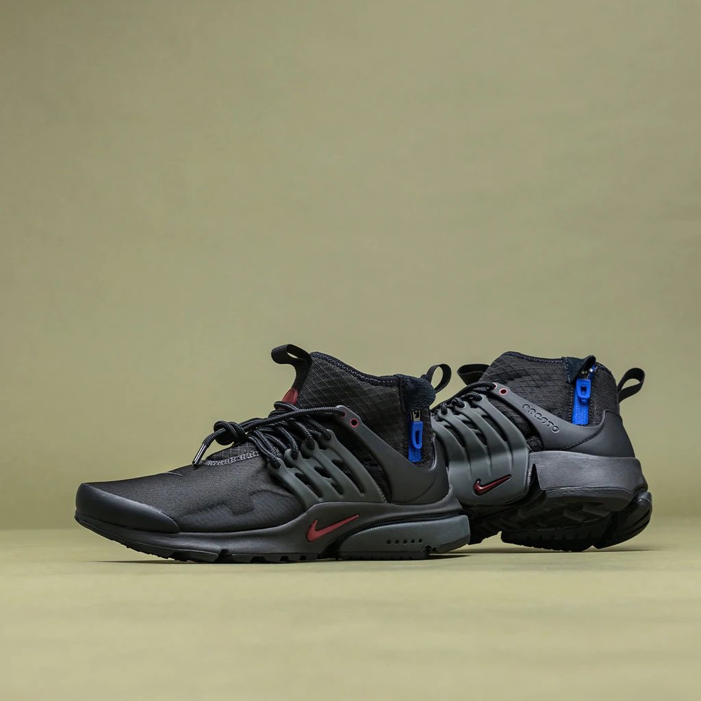 snkr_twitr's tweet photo. Nike Air Presto Mid Utility ‘Black/Team Red/Racer Blue’ available in all sizes on Champs

Shop -> https://t.co/zihRlf33GA

#AD https://t.co/vSXMkmqtS7