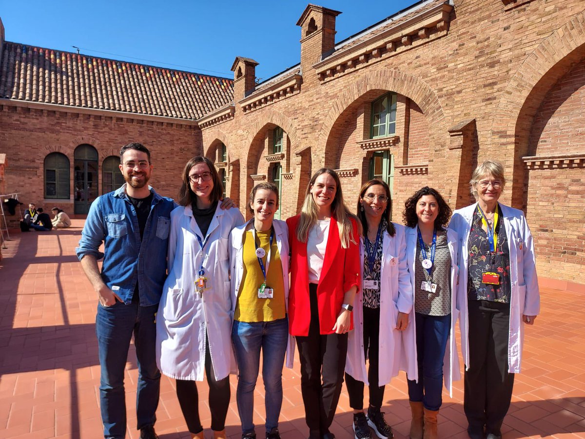 EndocrinoSPau's tweet photo. Avui tenim nova doctora : enhorabona @NStantonyonge , gran treball d’una gran professional i companya . Estem molt orgullosos de tu! Enhorabona també a la seva directora @ANACHICO1 i la tutora @RosaCorcoy #orgullsantpau https://t.co/guqndVYdk7