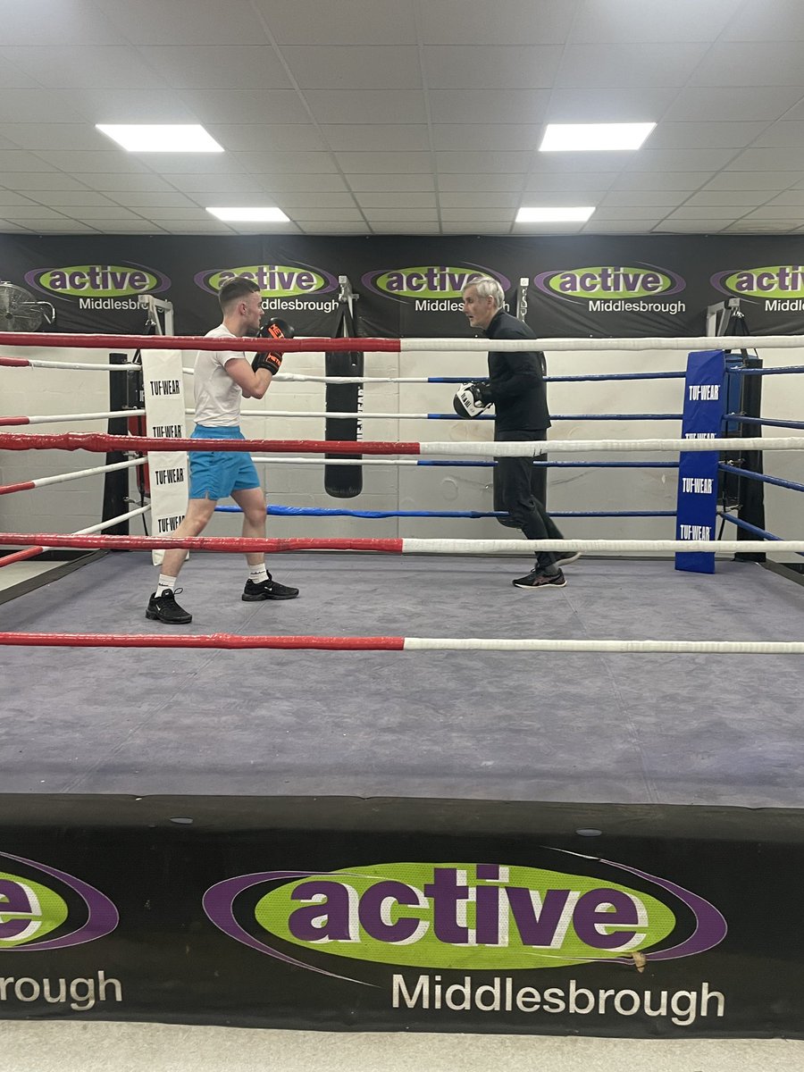EvolveAltEd's tweet photo. Well done to students for their excellent effort at our first after school boxing session 🥊 

#EvolveSportsAcademy https://t.co/mfwur0xhx2
