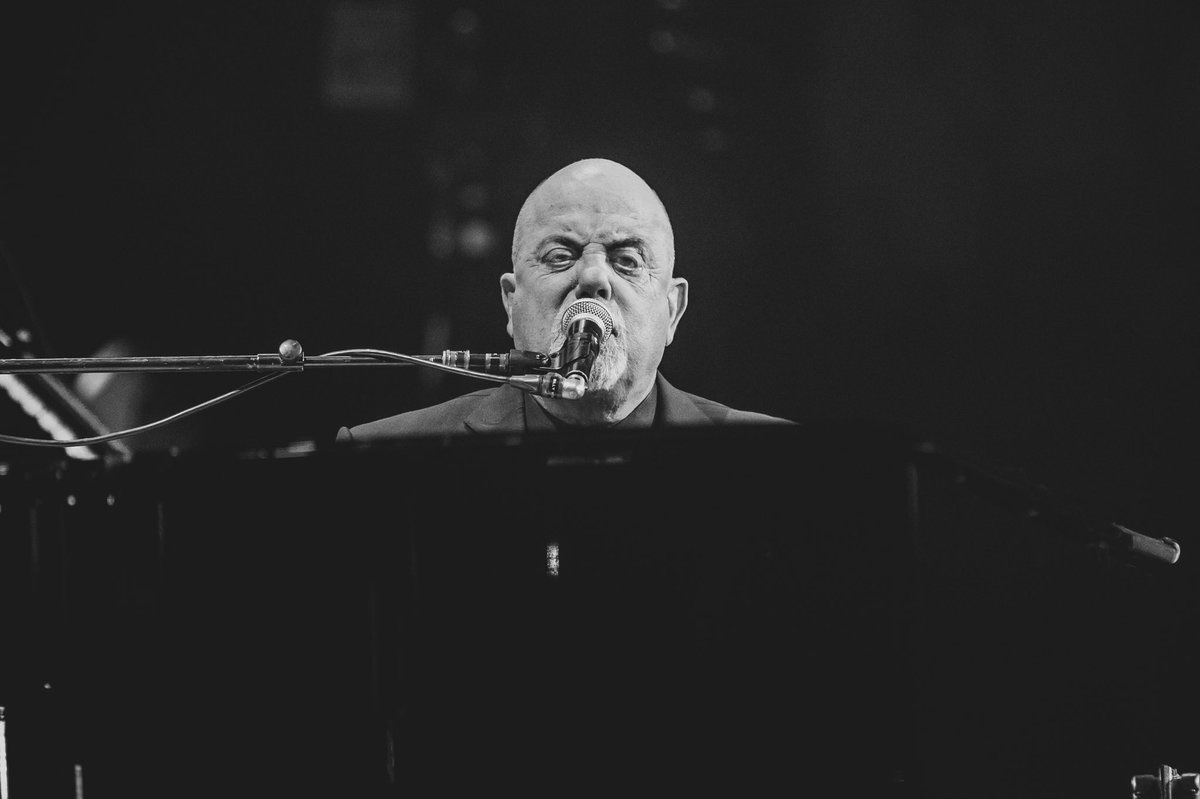 Sandrasonik's tweet photo. Revisiting some photos I took of #thepianoman @billyjoel now that he’s back on the road!

What an honor to be able to capture the giants of music while doing what I love.

#stpetephotographer #tampabayphotographer 
#concertphotography https://t.co/BlZKSM5oIM