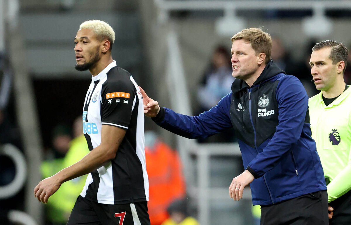 ojpmagalhaes's tweet image. Se eu te perguntasse um treinador de time rico que mudou a carreira de um jogador reposicionando-lhe taticamente, você provavelmente responderia Guardiola de imediato.

Errou. Aqui falarei de como Eddie Howe salvou a carreira de Joelinton recuando-o de centroavante p/ volante: 🧶