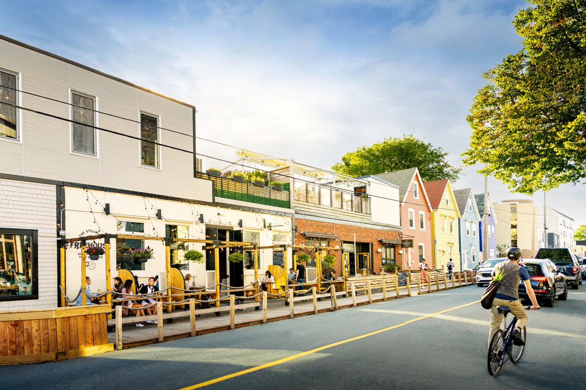 To continue to support local businesses with their economic recovery, sidewalk café / patio fees have been waived for the 2022 season. 

For more details: halifax.ca/makingadiffere…