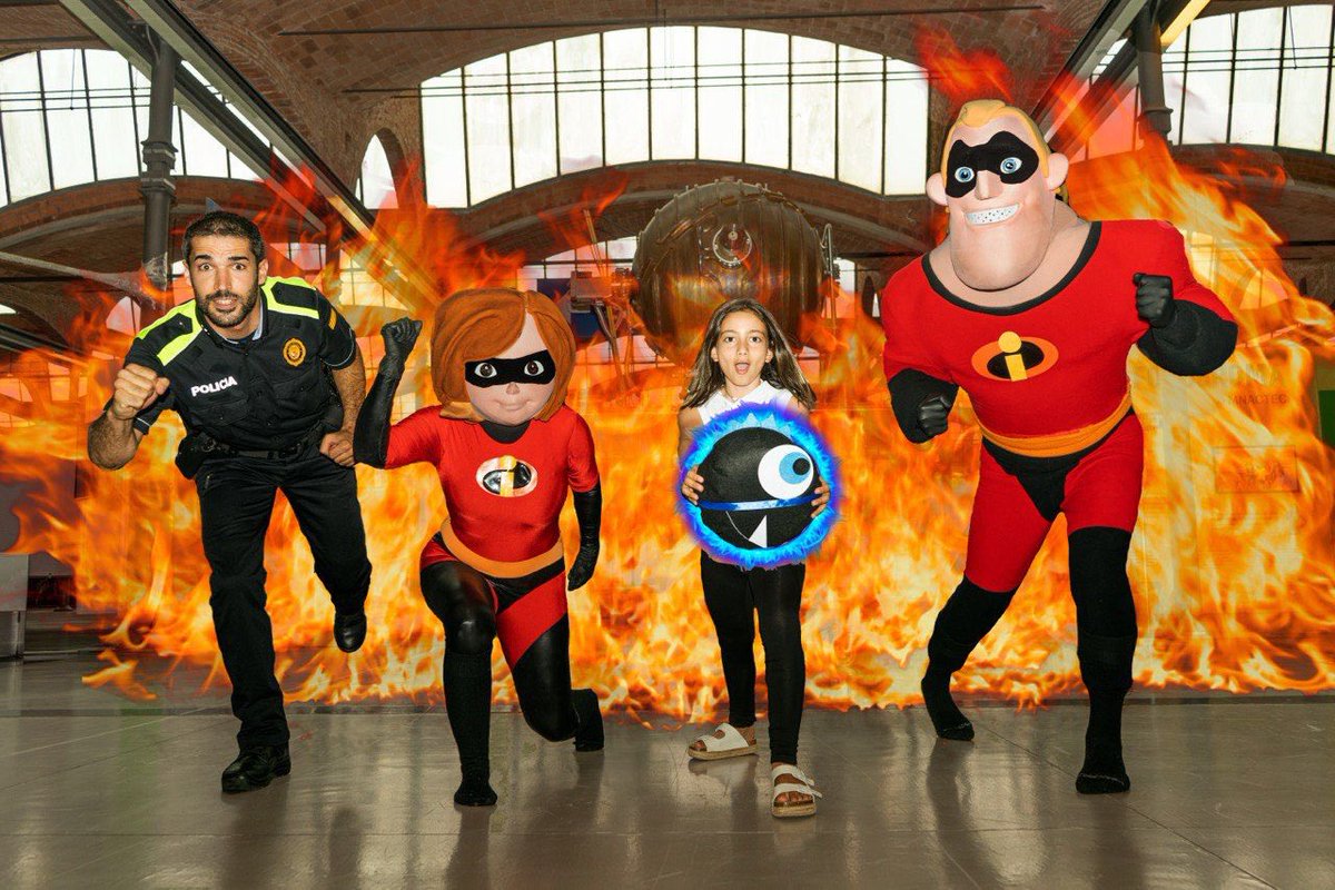 Ja tenim aquí el mes de març! I arriba de la mà de la Nerea que junt amb el seu <a href="/LeucosbyIngrid/">LEUCO’S</a> de Policia, els Increïbles i un company de #PMTerrassa mostra els seus superpoders al <a href="/MNACTEC/">Museu Ciència Cat</a> 

Gràcies a la <a href="/YolandapugaYoli/">Yolanda Puga</a> per immortalitzar el moment!