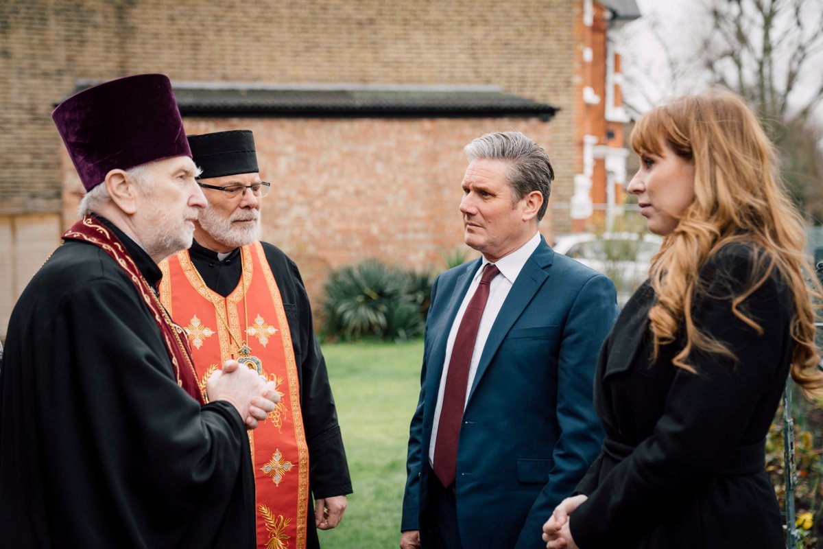 Keir_Starmer's tweet photo. The Ukrainian Autocephalous Orthodox Church in Ealing which @AngelaRayner, @RupaHuq, @_petermason and I visited today is one of many who are working hard to raise funds for the #HelpUkraine Emergency Appeal.

Labour is steadfast in our support and solidarity with Ukraine. https://t.co/K5ra1yDmnu