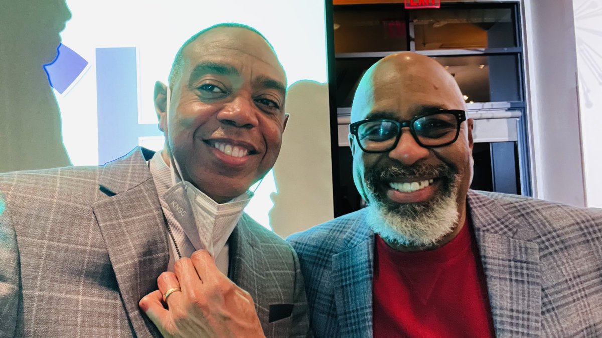 PULectures's tweet image. Great Moments on the Summit at the ⁦@sanctuaryaz⁩ hosted by the Only ⁦@BishopWSThomas⁩ #Conversations2022 #BuildingFromTheBottomUp