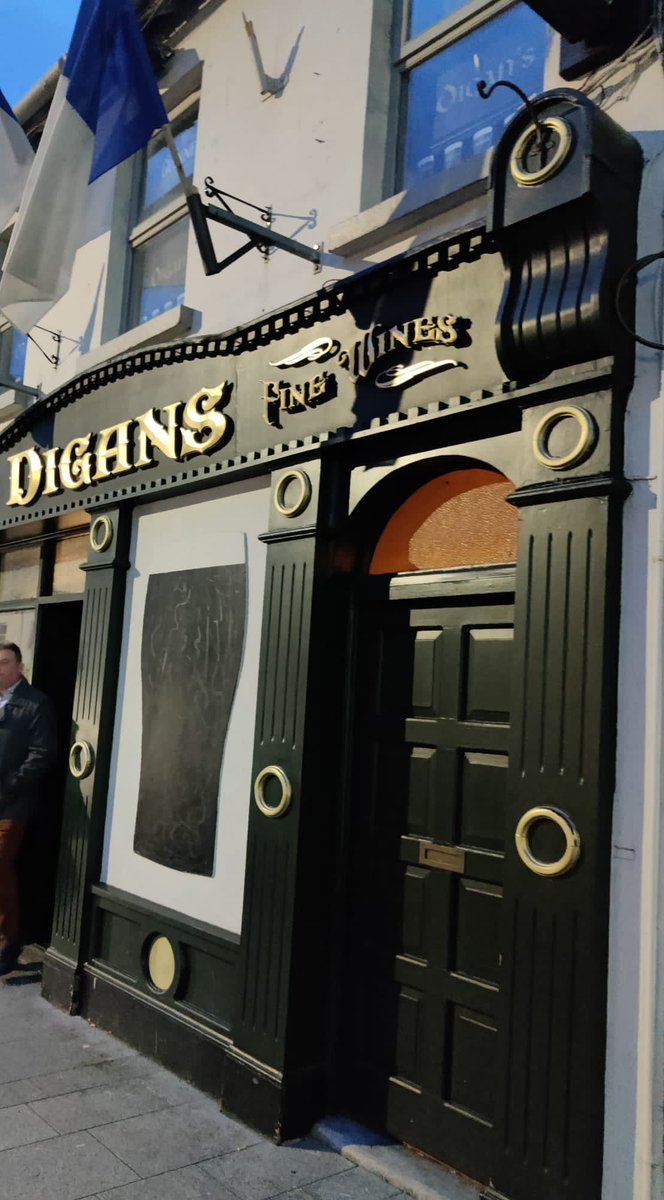1759holygrail's tweet photo. Tasty pints in Tullamore 🔥🔥🔥
#Digans https://t.co/obiR4GKU7I