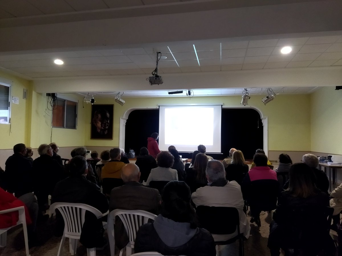 Aprendiendo en la vicaría 6 sobre materia de extranjería de la mano de @mariluzvicent2 , <a href="/ValenciaCaritas/">Valencia Cáritas</a> <a href="/ConsueLlopis/">consue llopis</a> <a href="/mjosejover/">MªJose Jover</a>
