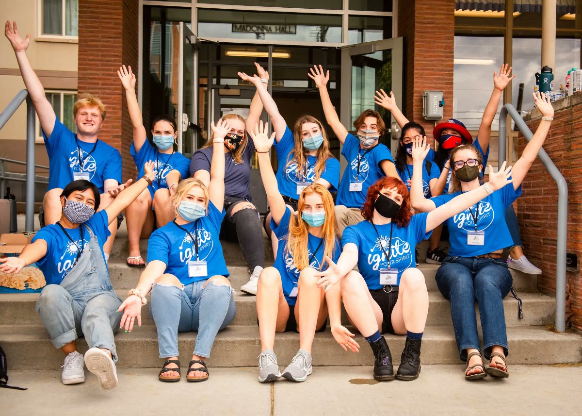 ZagFirstYear's tweet image. Hey Zags! Applications for Orientation Leaders and Zag Crew are now open for all Gonzaga undergraduate students until March 27th. Visit buff.ly/3vtBkXe to access the application and for more information! Let us know if you have any questions. #GoZags #BeAZag