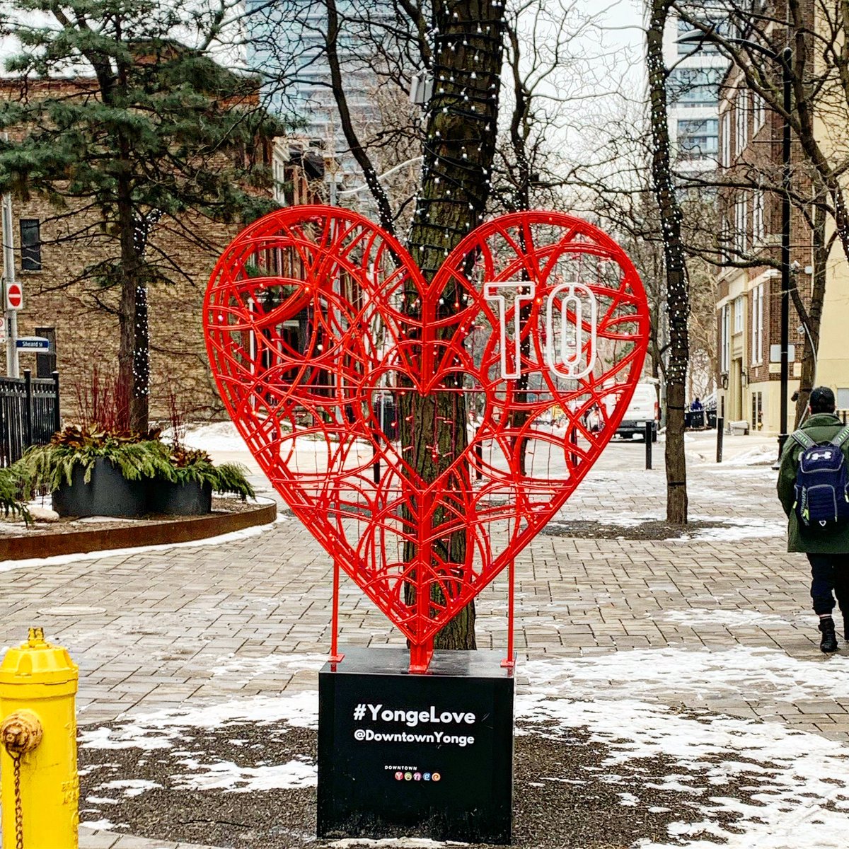 AdrienneKS's tweet photo. Always spread love and kindness wherever you go β€οΈ π #YYZ #VacationBreak #TimeOff #Ontario #YongeLove #DayOff #FamilyTime https://t.co/uvAbsVTV2j