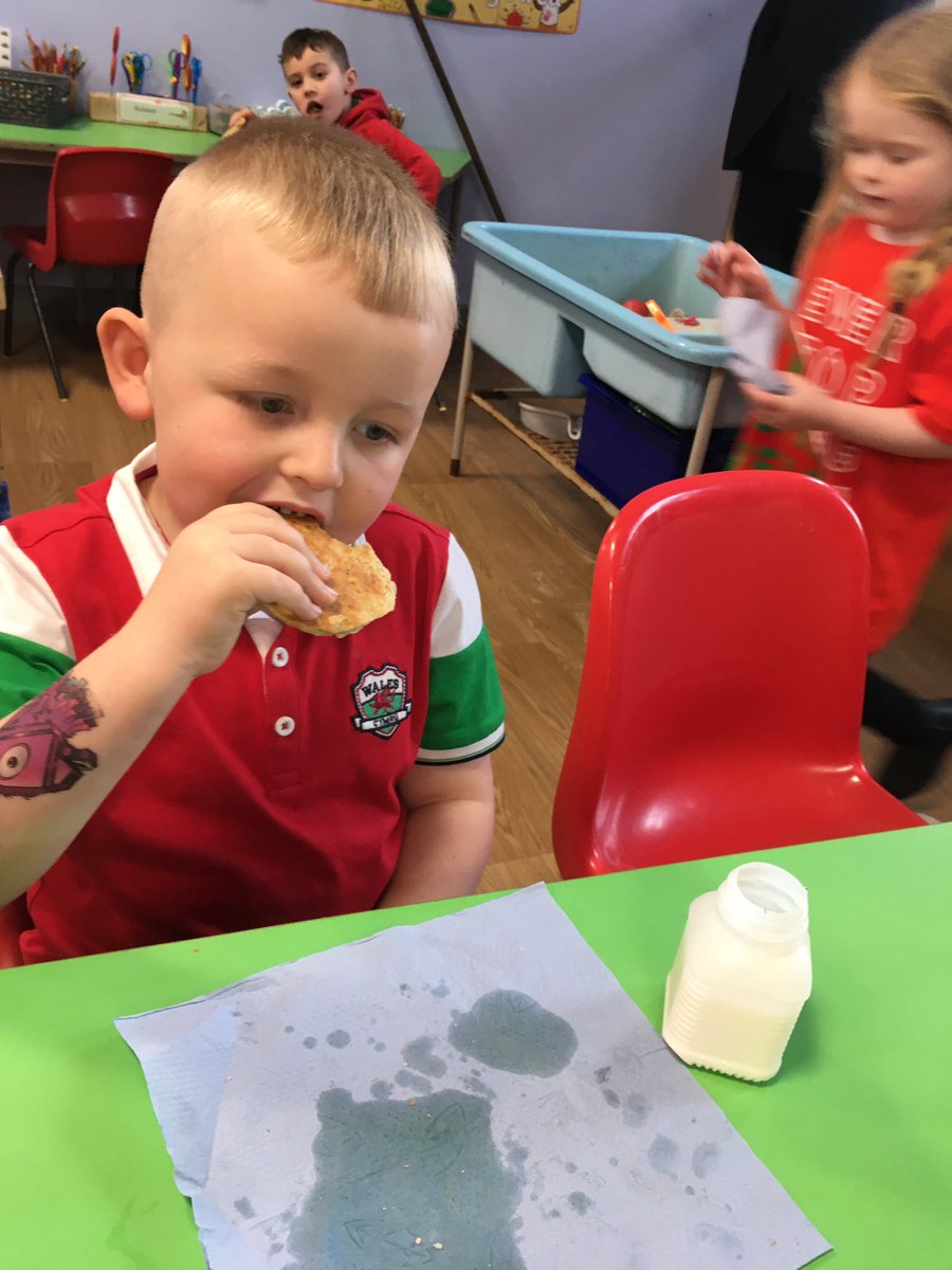 PentrerGraig's tweet photo. Wow! What a lovely day celebrating Dydd Gwyl Dewi π΄σ §σ ’σ ·σ ¬σ ³σ Ώ#pgprockets #pgpict #pgpart #pgpphysical https://t.co/H1YBlw0RGE