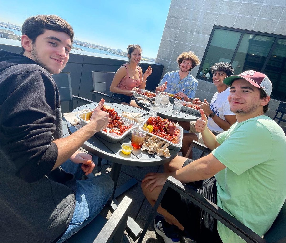 AggiesByTheSea's tweet photo. There’s only one way to celebrate #FatTuesday: crawfish! 👍🦞 https://t.co/GA8l7knbxb