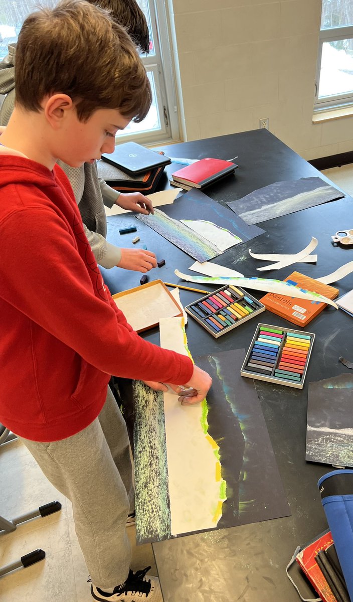 6th graders working hard on their northern lights landscapes. Can’t wait to see their finished projects tomorrow! 🎨