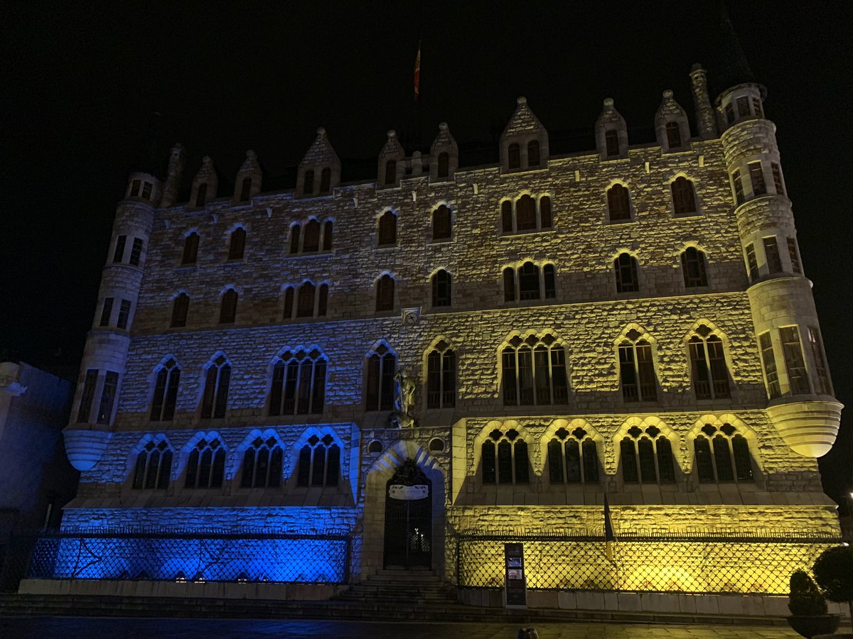 lauryytta's tweet photo. 🇺🇦💙💛

#leonesp https://t.co/pjSDCE4XW9