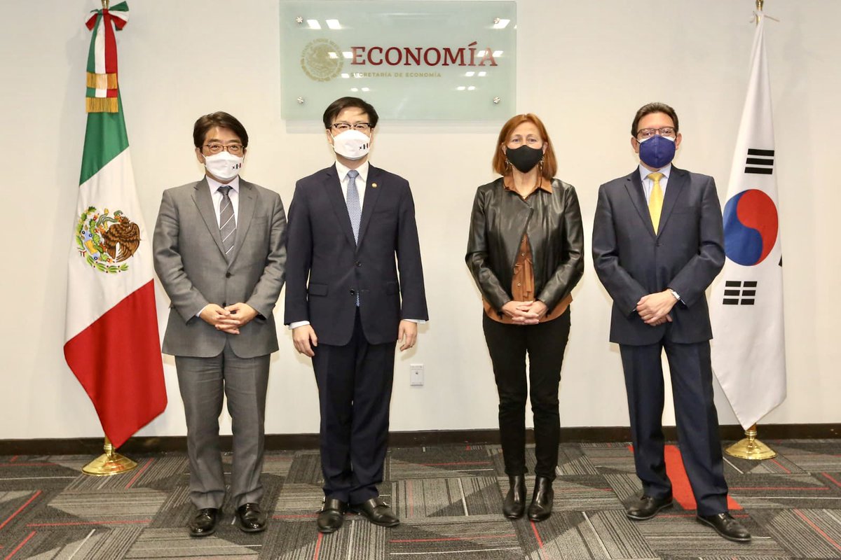 Iniciamos negociaciones para cristalizar el #TratadoDeLibreComercio entre #Corea y #México, buscamos que nuestras naciones afronten retos y oportunidades económicas juntas. Por eso recibimos con mucho gusto a @TradeMin_KOR, ministro de #Comercio del país asiático. 🇲🇽🤝🇰🇷
