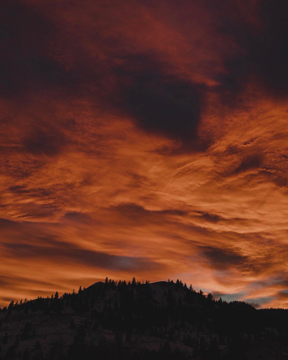 The sound of changing seasons in #kamloops #skyfire